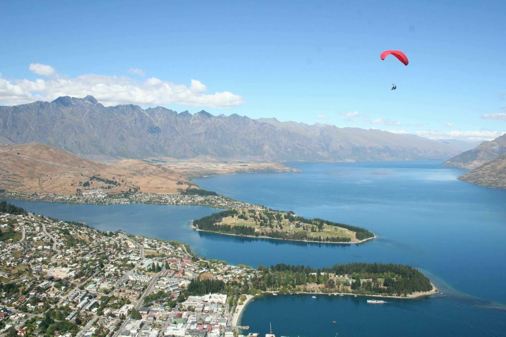 Heart Of Queenstown Eksteriør bilde